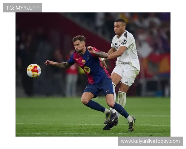 欧洲五大联赛本赛季争冠形势分析梅西与C罗能否重返巅峰影响全局